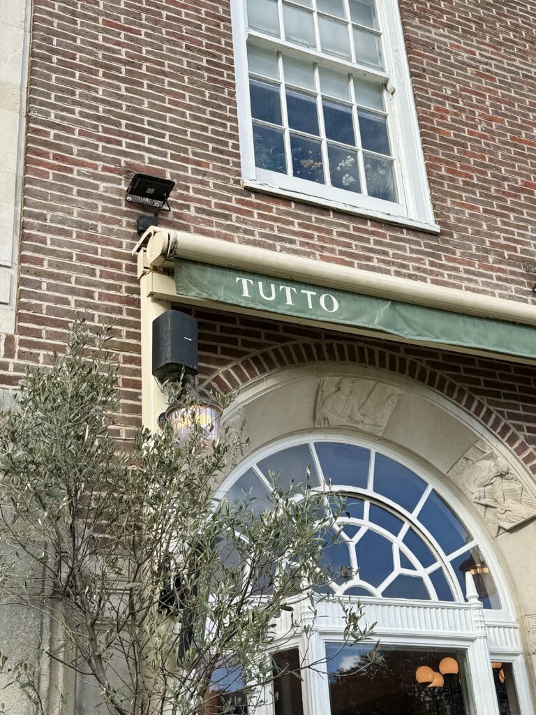 Tutto